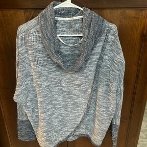 Women’s Calvin Klein size XL top.